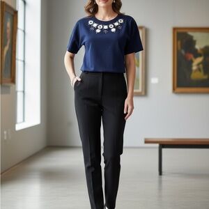 (English - SEO Friendly)
J. Crew Navy Embellished Floral Women's
Blouse size xs